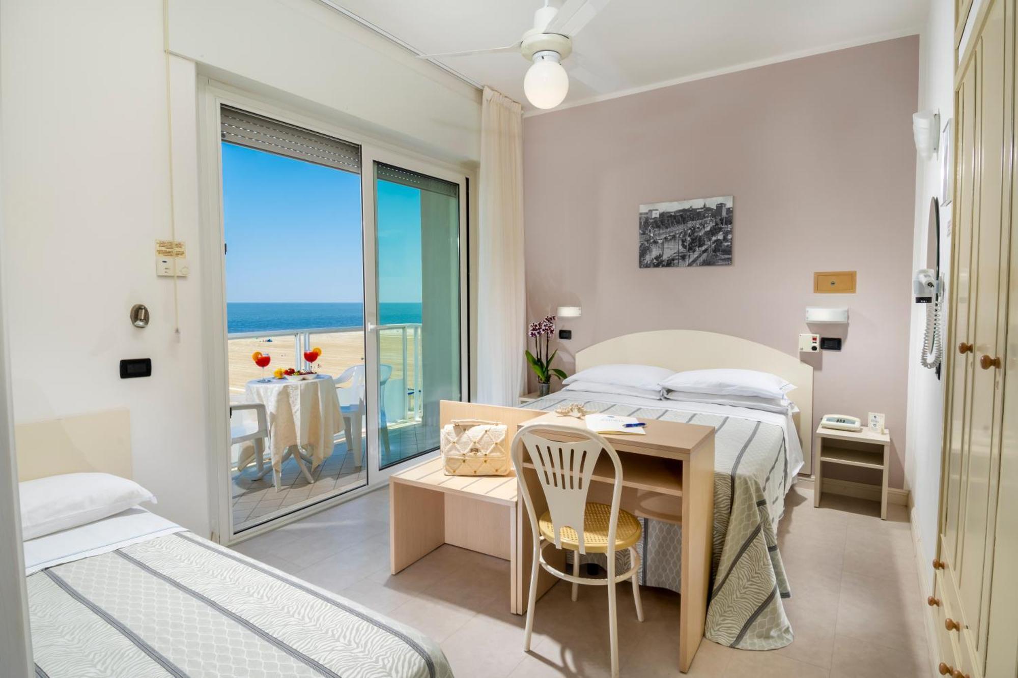 Hotel Astoria Cervia Dış mekan fotoğraf