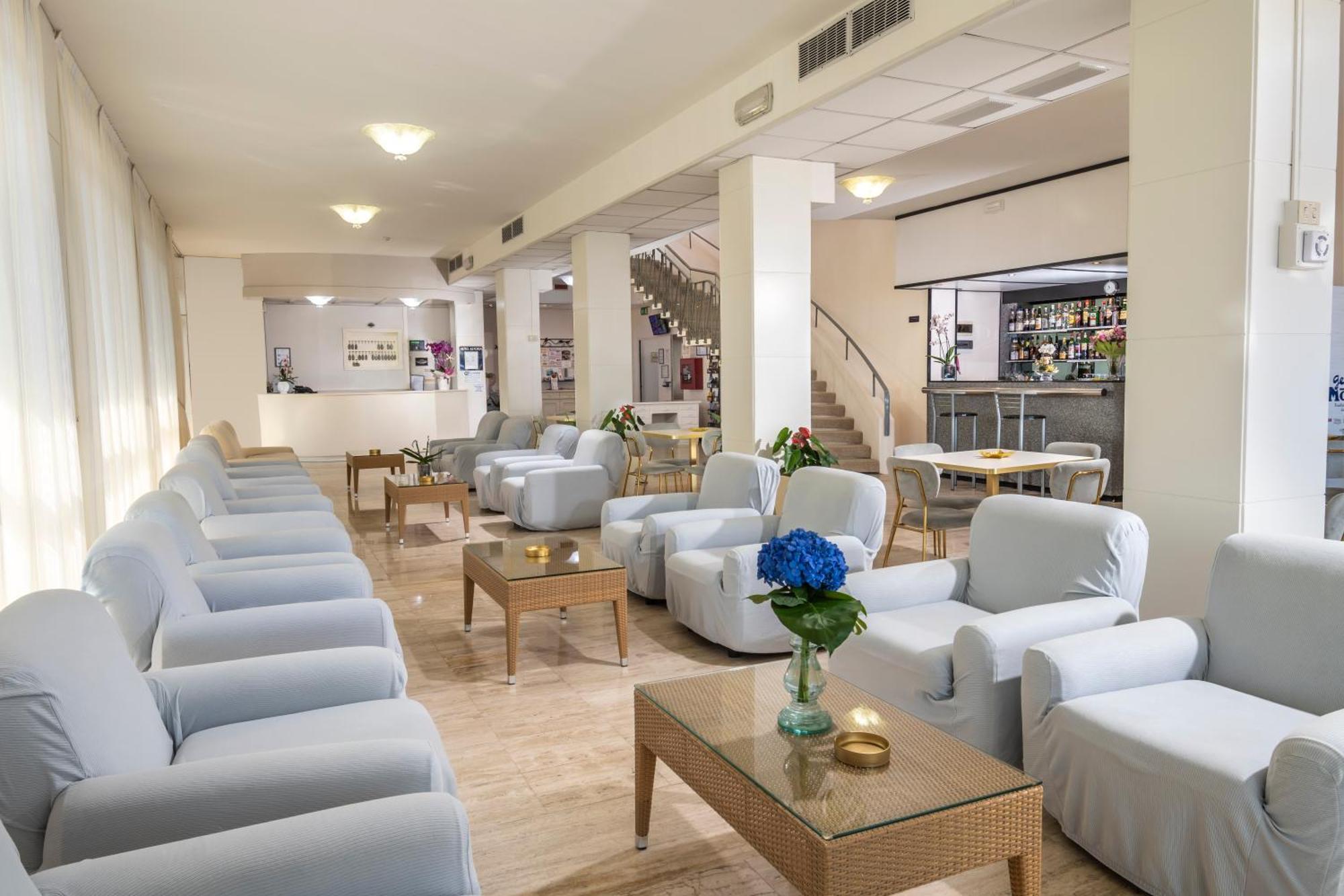 Hotel Astoria Cervia Dış mekan fotoğraf